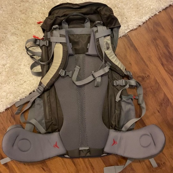 The North Face Terra 45 Pack - Picture 2 of 6